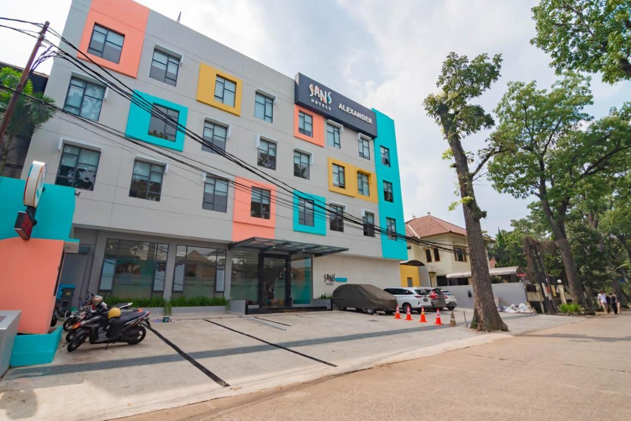 Sans Hotel Alexander Bandung Exterior photo